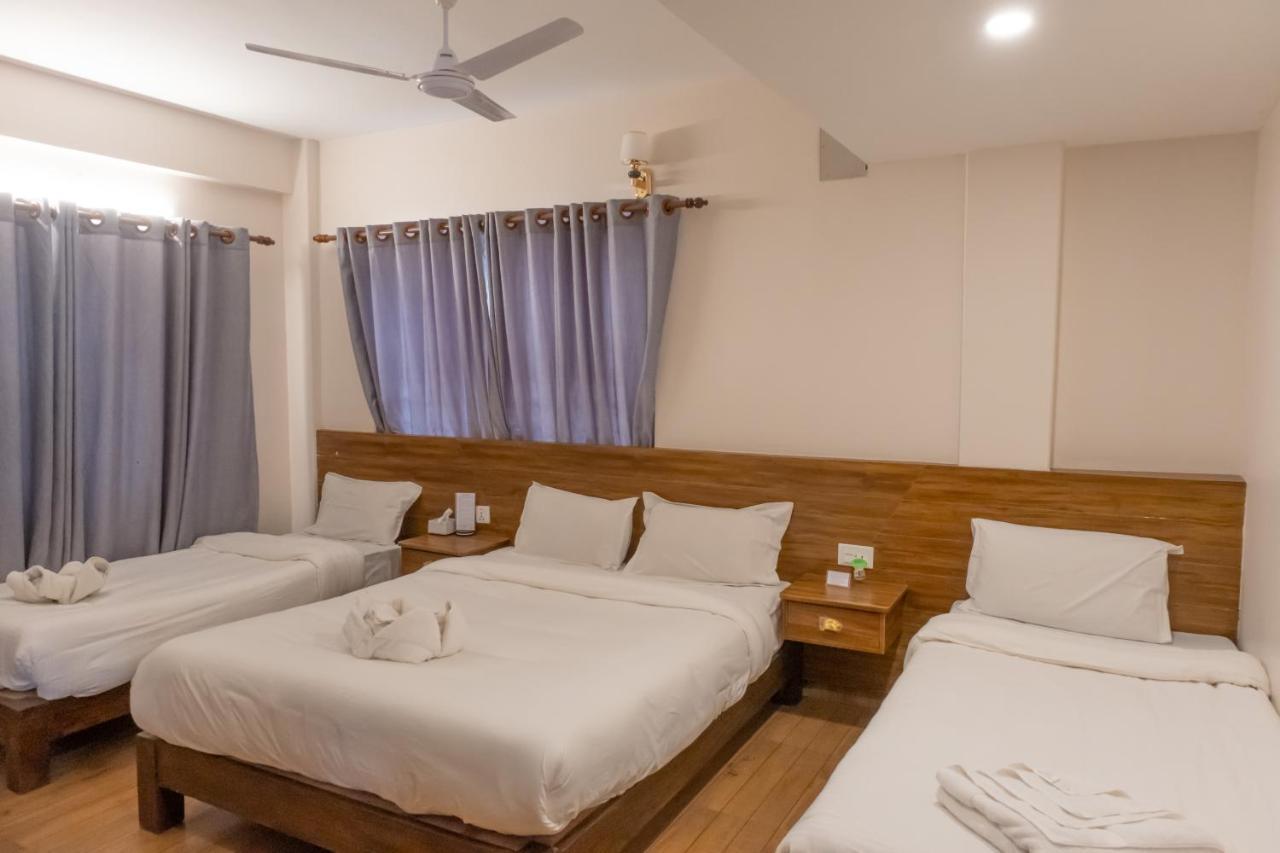 Hotel Pushkar Pokhara Exterior photo